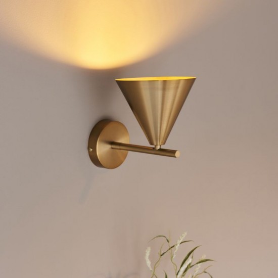 61537-001 Warm Antique Brass Wall Lamp