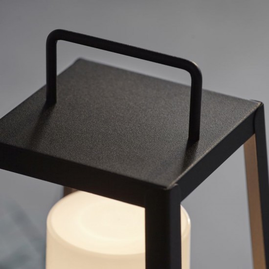 7457-001 Portable Indoor/Outdoor Rechargeable Table Lamp 7457-001 Portable Indoor/Outdoor Rechargeable Table Lamp