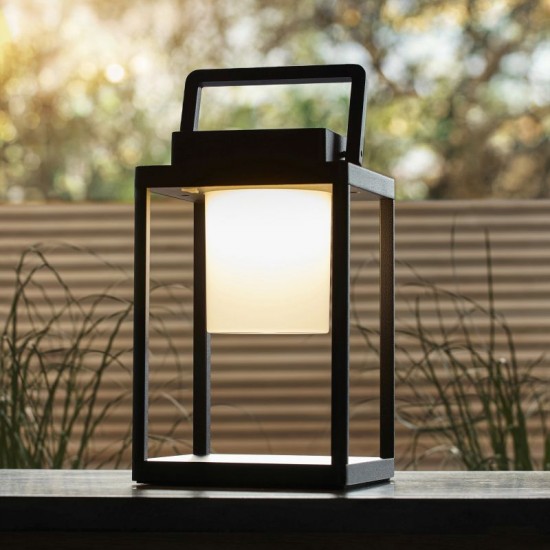 7459-001 Portable Indoor/Outdoor Rechargeable Table Lamp