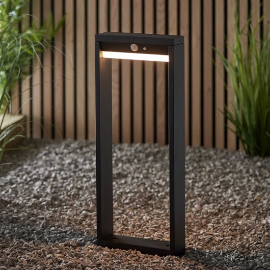 64785-001 Solar - Black LED Bollard 64785-001 Solar - Black LED Bollard