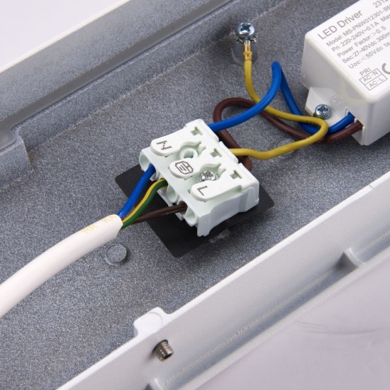 31922-001 Outdoor White CCT Wall Lamp