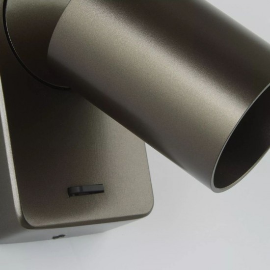82335-006 Bronze Spotlight