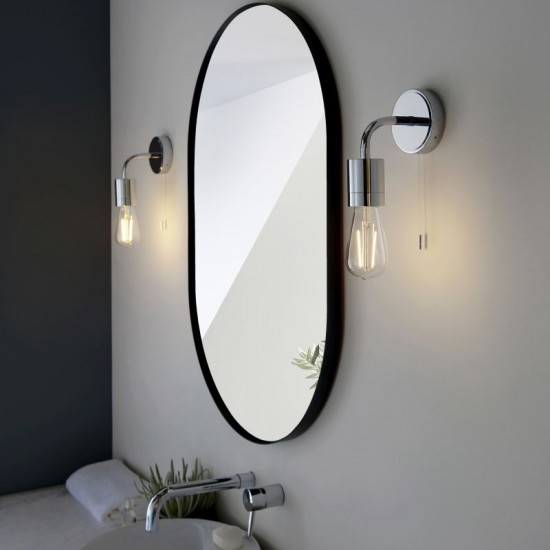 66143-100 Bathroom Polished Chrome Wall Lamp